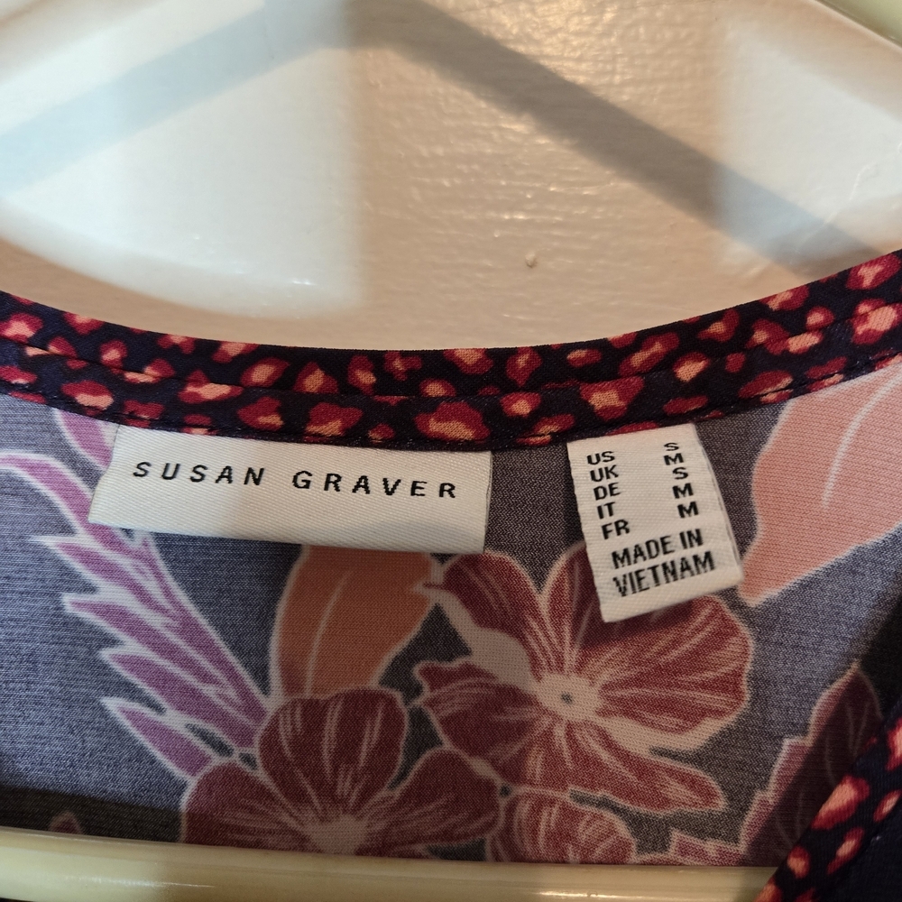 Susan‎ Graver Floral V-Neck Blouse - Red and Pink - Picture 2 of 3